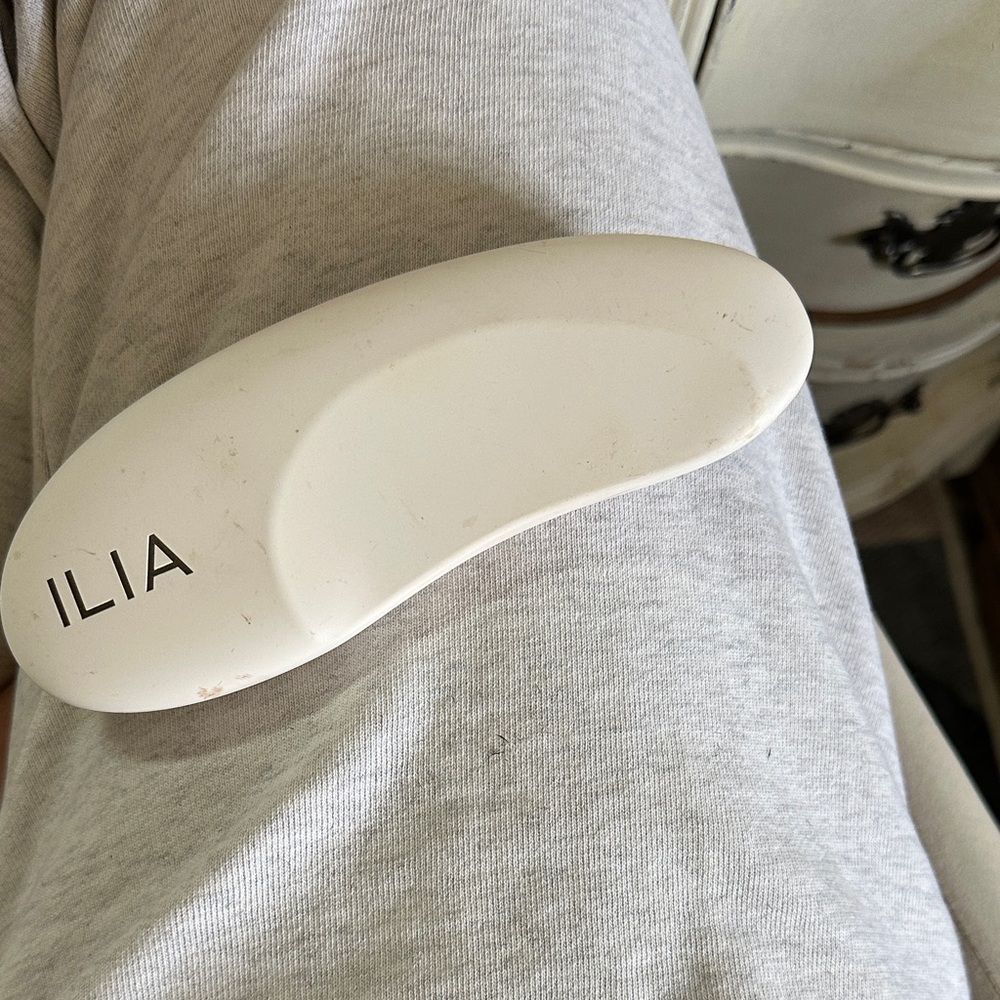 ILIA the ethereal baked face palette medium